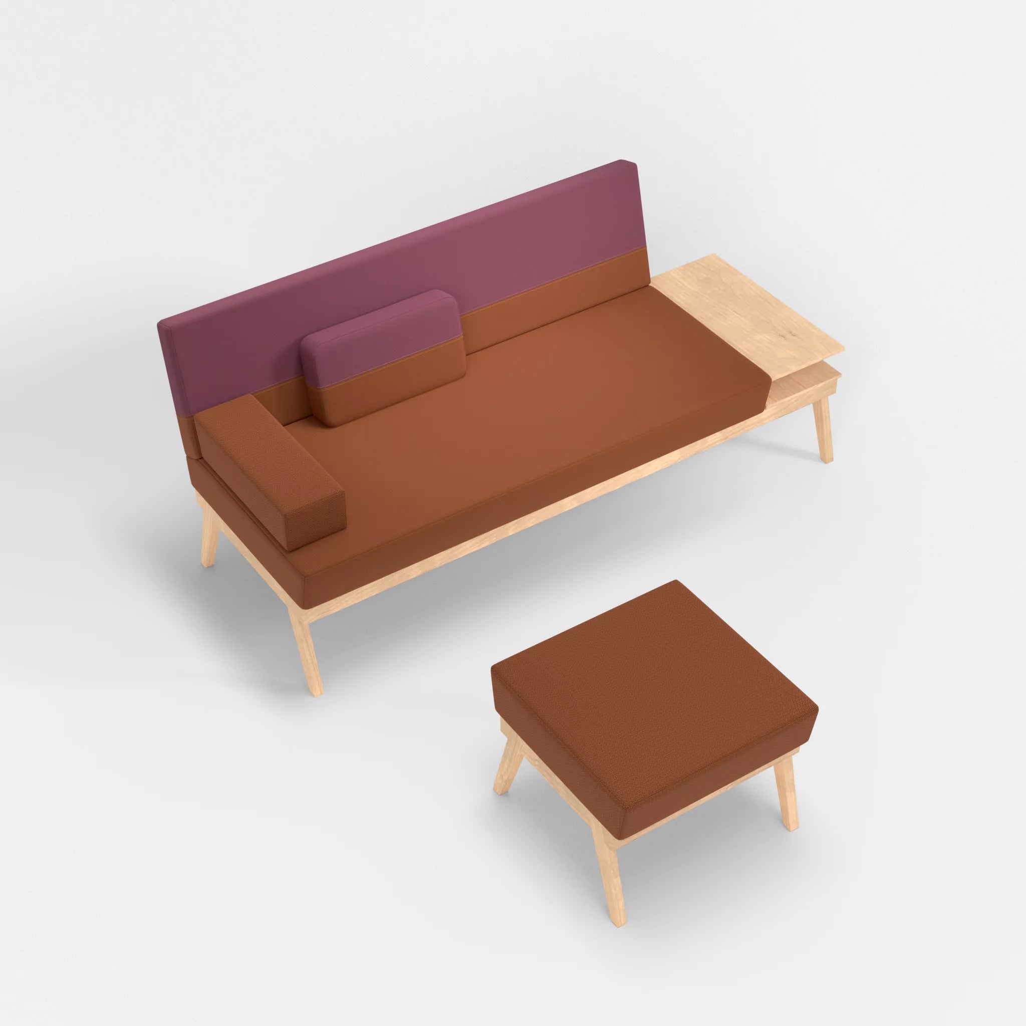 3er Sitzsofa Bauz mit Ablage rechts und Pouf credokupfer-credobreva in Braun und Violett von oben